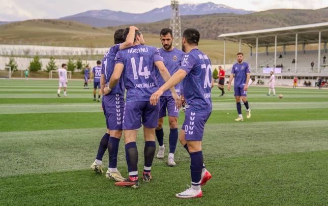 İkinci Liqada Liderlər Rəqiblərini Darmadağın Etdi: Böyükhesablı Qələbələr!