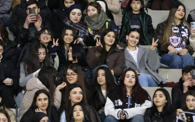 “Qarabağ” qadın azarkeşlərini sevindirir: Növbəti xüsusi jest