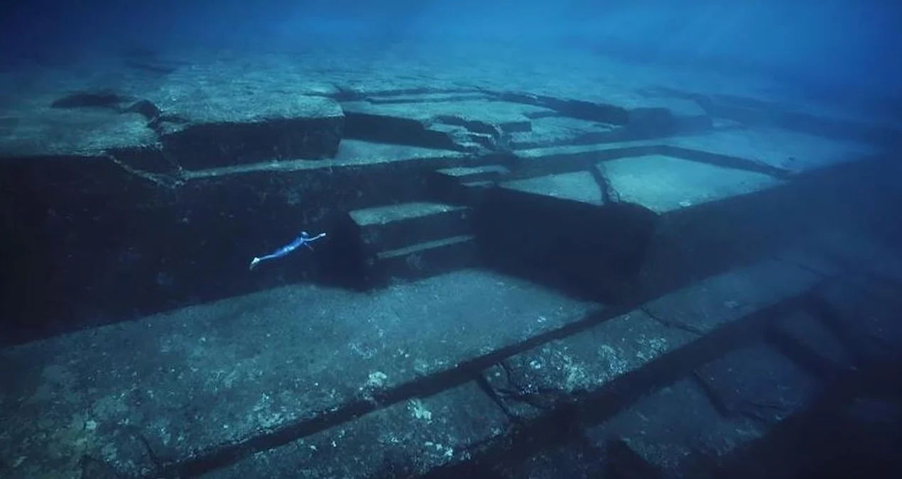 Yaponiyanın altında gizlənən itirilmiş qitə: Sirli Yonaguni strukturu elmi dünyanı iki yerə böldü