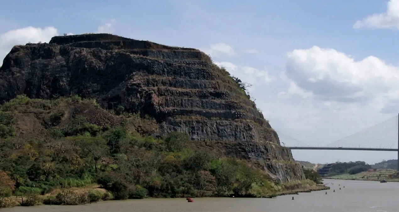 Panama Kanalı: Dağları Yararaq Okeanları Birləşdirən Nəhəng Layihə