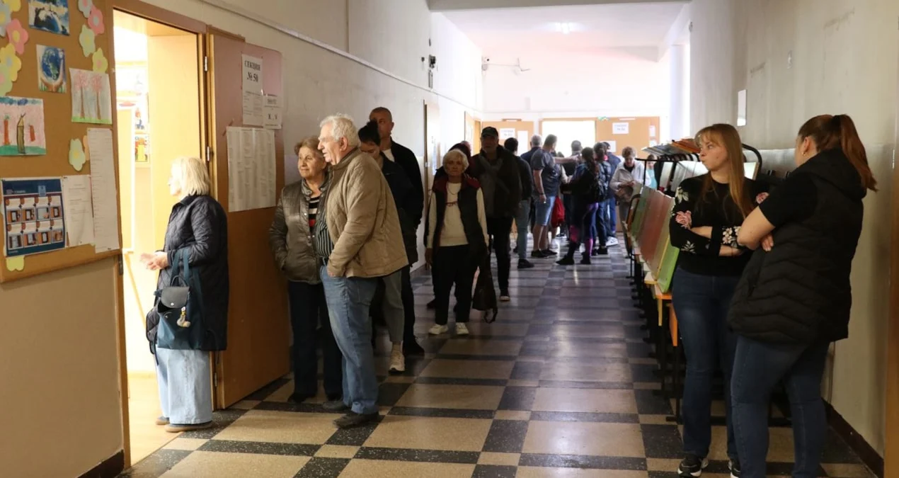 Bolqarıstanda seçici fəallığı dibə vurdu: Koalisiya açıq fərqlə lider oldu