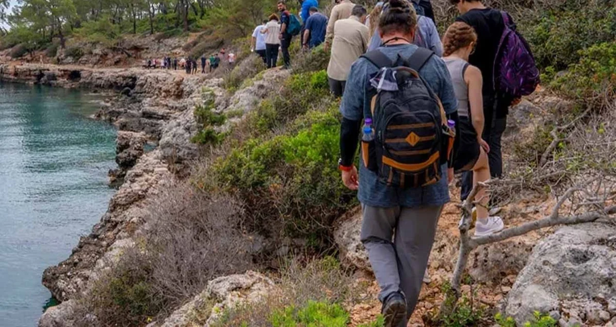 “Dağ Boşanması” Trendi Dünyanı Sarsıdır: Cütlüklər Üçün Təhlükəli Xəbərdarlıq