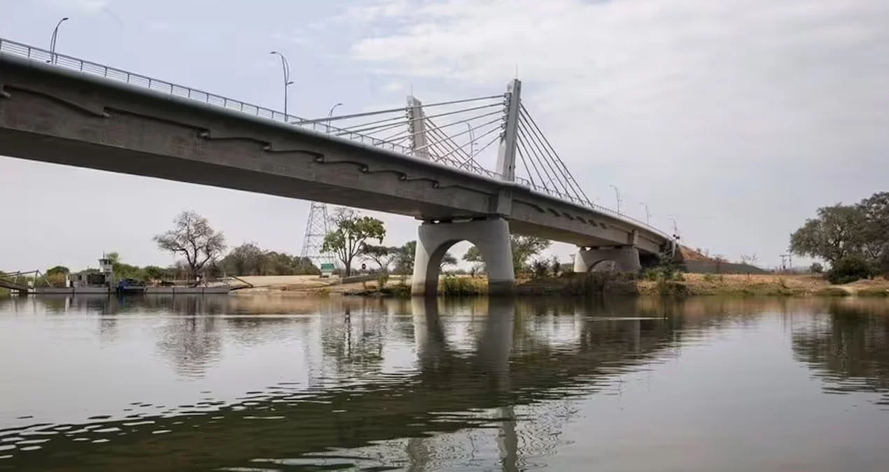 Kazungula Körpüsü: Dünyada Dörd Ölkəni Eyni Anda Görə Biləcəyiniz Unikal Məkan