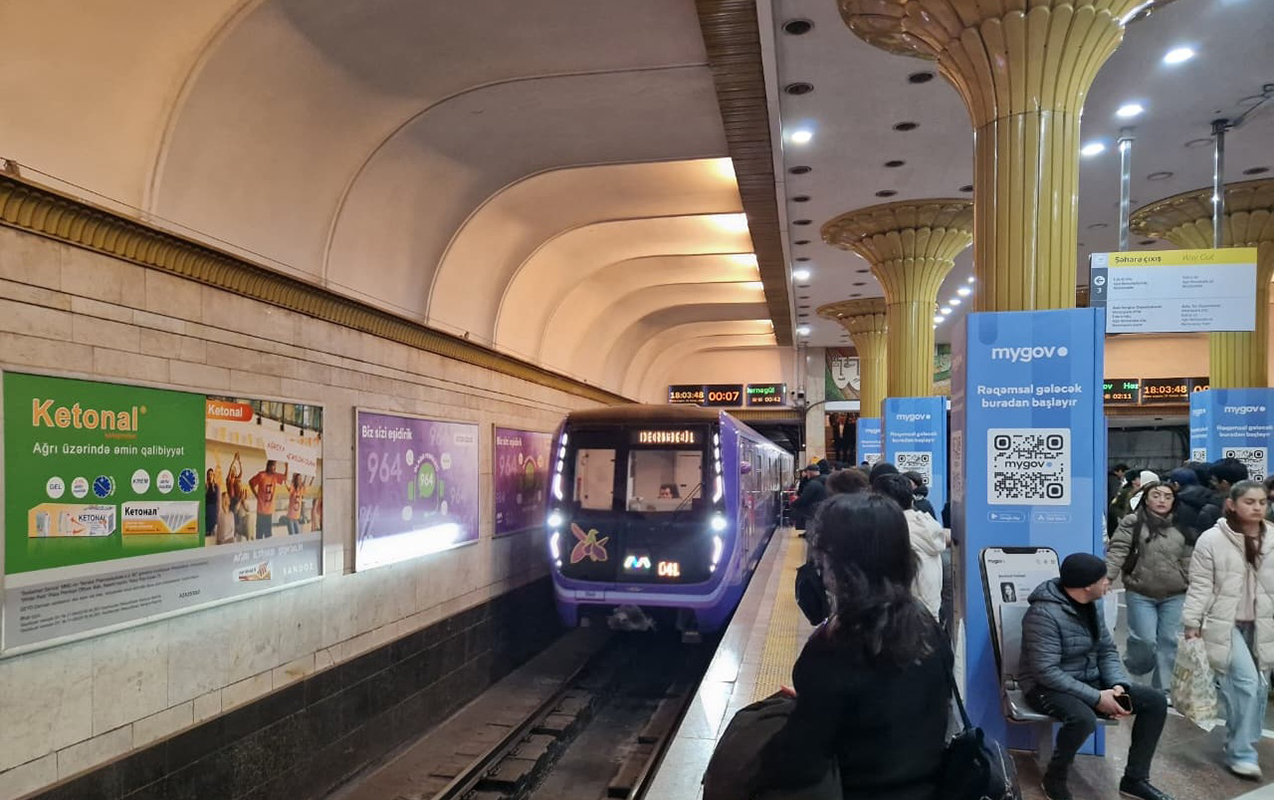 Bakı metrosunda günün ikinci hadisəsi 
							 – Sərnişin həlak oldu