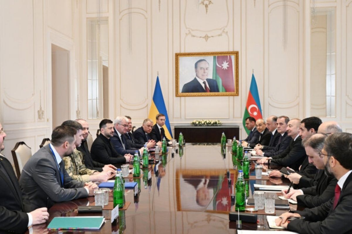 Qəbələdə Əliyev-Zelenski görüşü: Geniş tərkibdə danışıqlar start götürdü