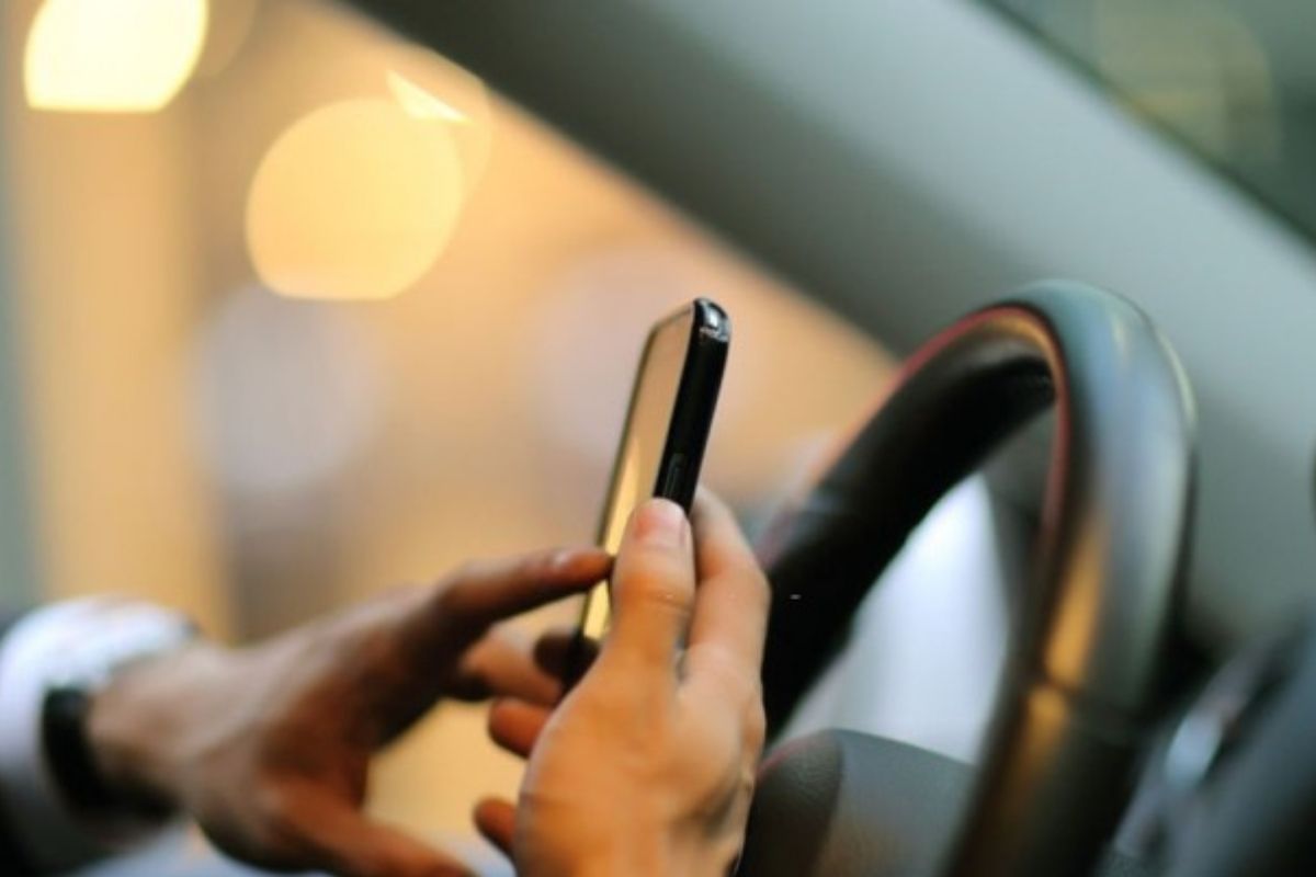 Sükan Arxasında Telefon İstifadəsi: Təhlükəli Vərdiş və Ağır Nəticələr