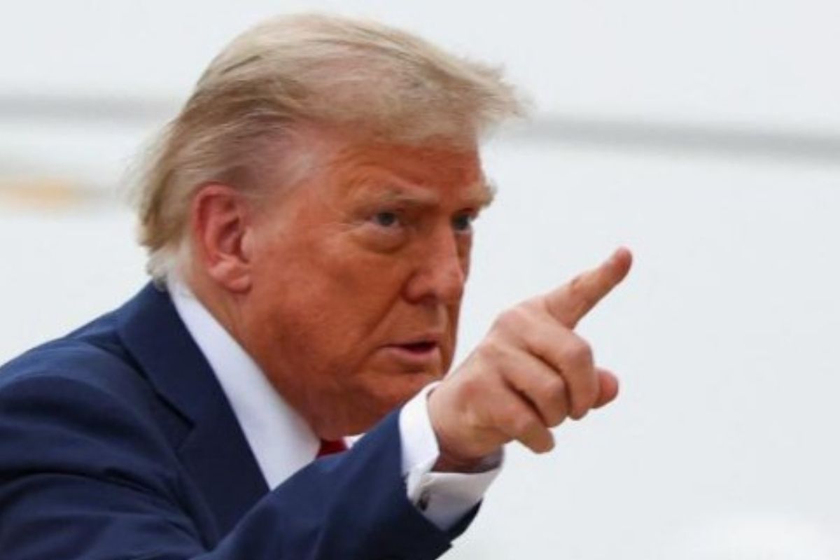 Trampdan İrana Sərt Xəbərdarlıq: Hörmüz Boğazında Gəmilər Məhv Ediləcək!