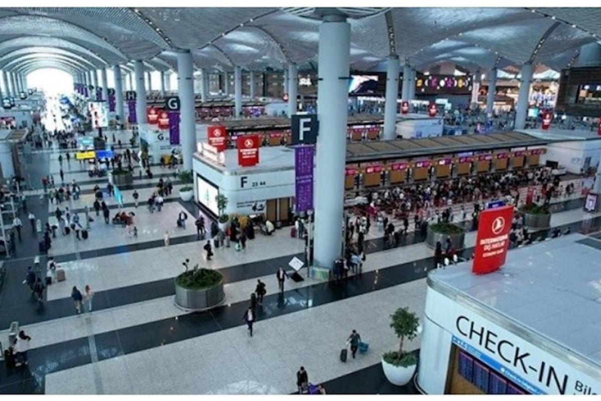 Dövlət Turizm Agentliyindən Hava Limanında Kütləvi Reklam Kampaniyası: 1,4 Milyon Manatlıq Müqavilə