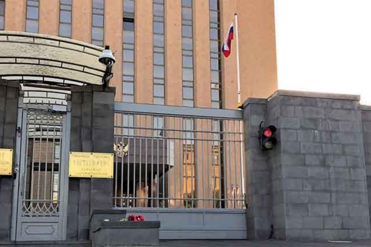 Rusiyanın Ermənistandakı səfirliyi ‘soyqırım’ bəyanatı yaydı: Moskva İrəvanın yanında?