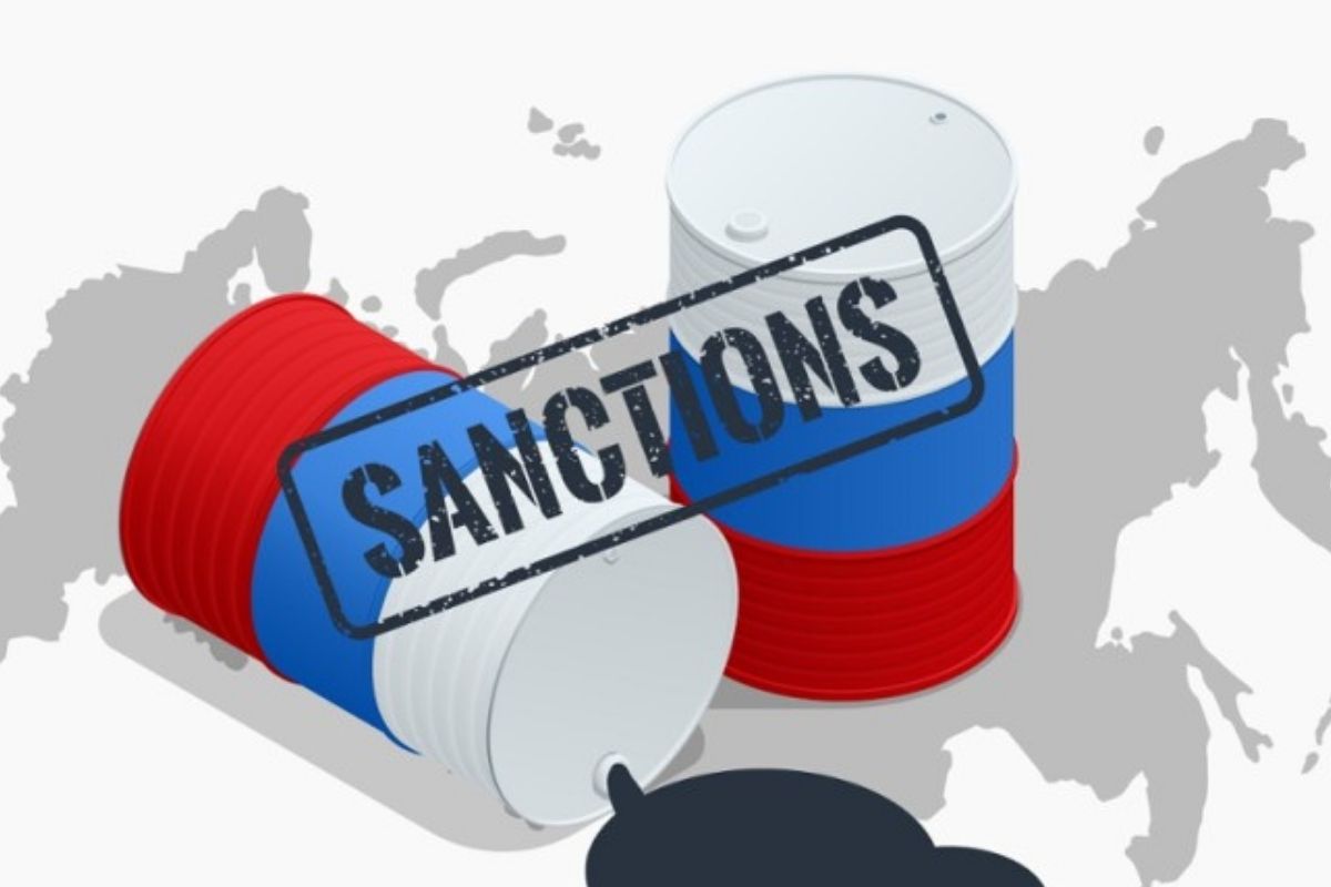 ABŞ Rusiya neftinə qarşı sanksiyaları bərpa etdi: Qlobal bazarlar gərginləşir