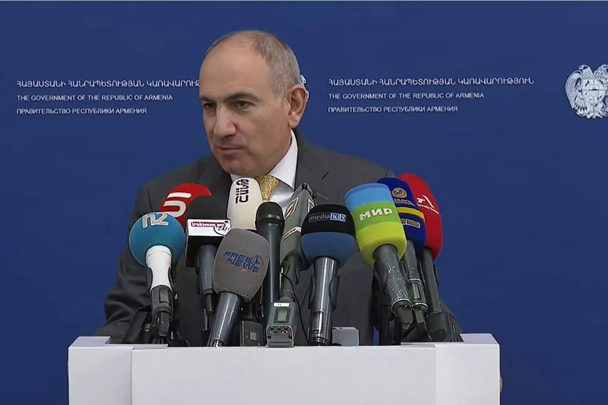 Paşinyandan din xadimlərinə sərt xəbərdarlıq: “Vergi ödəməlidirlər!”