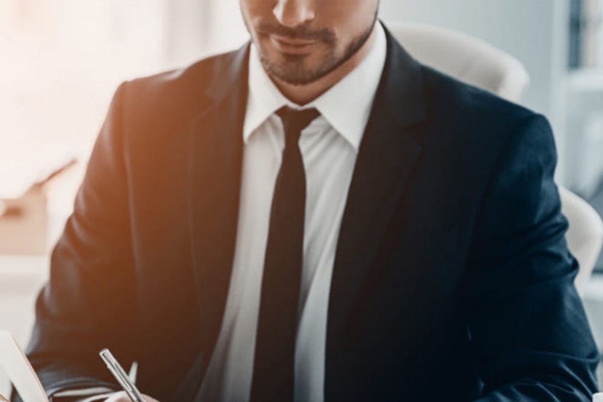 Şirkət rəhbərinə dələduzluq ittihamı: 40 min manatlıq vergi borcu da üzə çıxdı