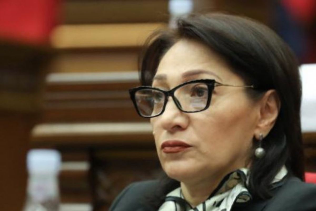 Lilit Qalstyan Paşinyanı sərt ittiham etdi: “Sən Turan arzusunun rejissorusan!”