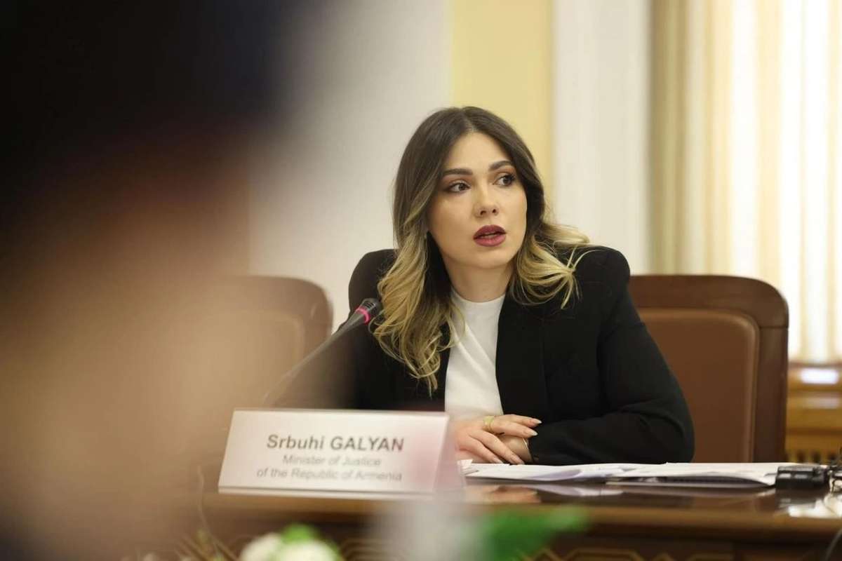 Ermənistan Konstitusiya İslahatını Yekunlaşdırdı: Yeni Əsas Qanun Nə Zaman Dərc Ediləcək?