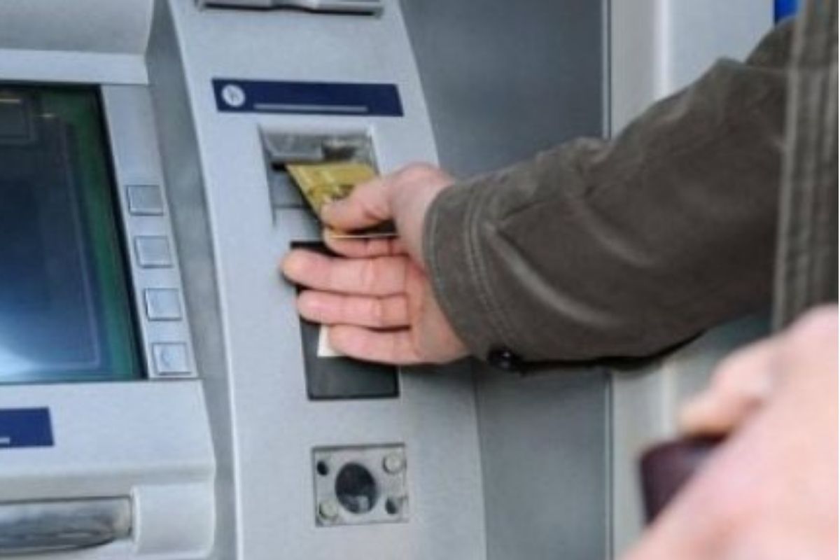 Dövlət Qulluqçuları üçün ŞAD XƏBƏR: Minimum Maaş 1170 Manata Yüksəldildi