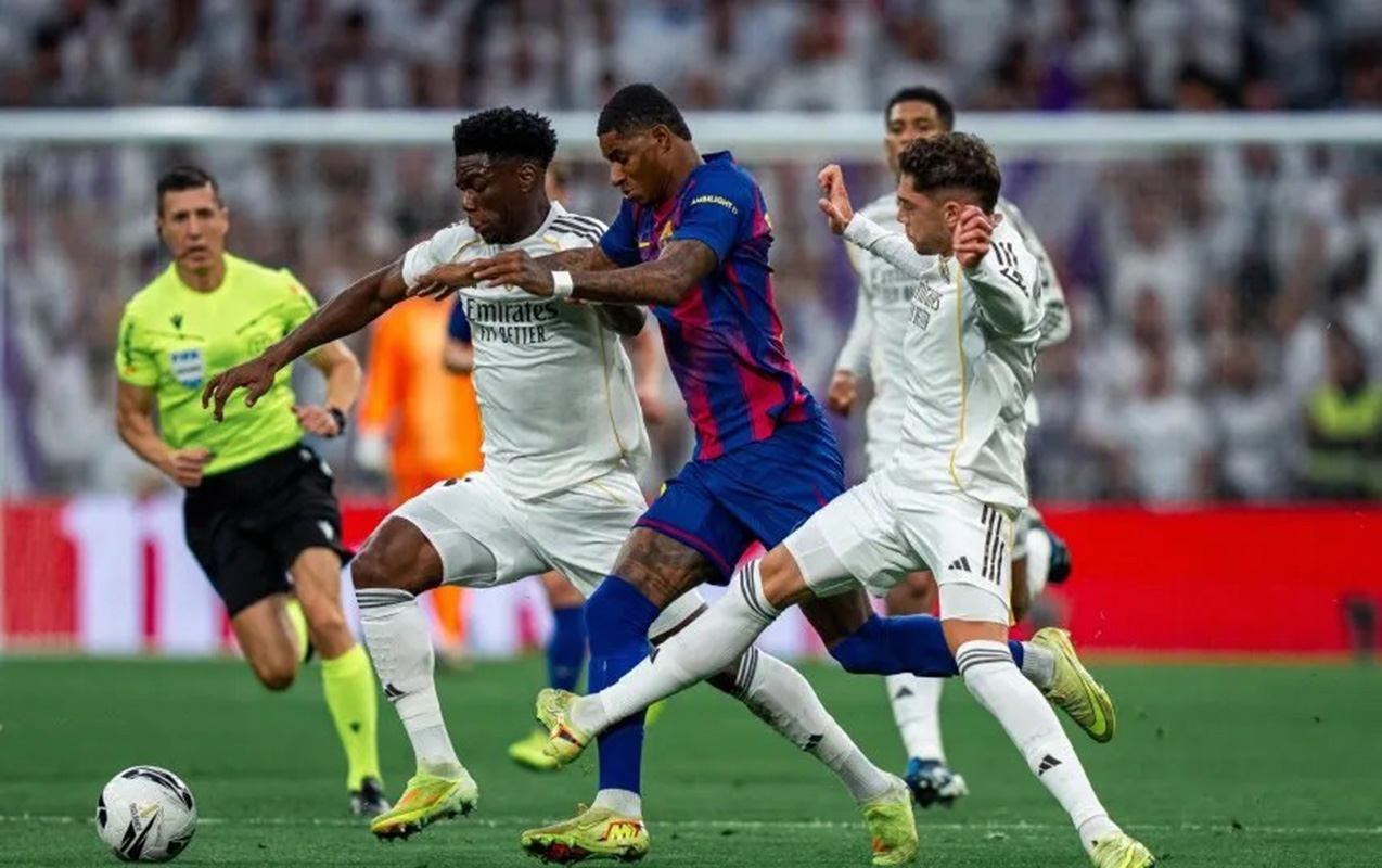 “Barselona” “Real”ı udub çempion oldu 
							 – Yenilənib