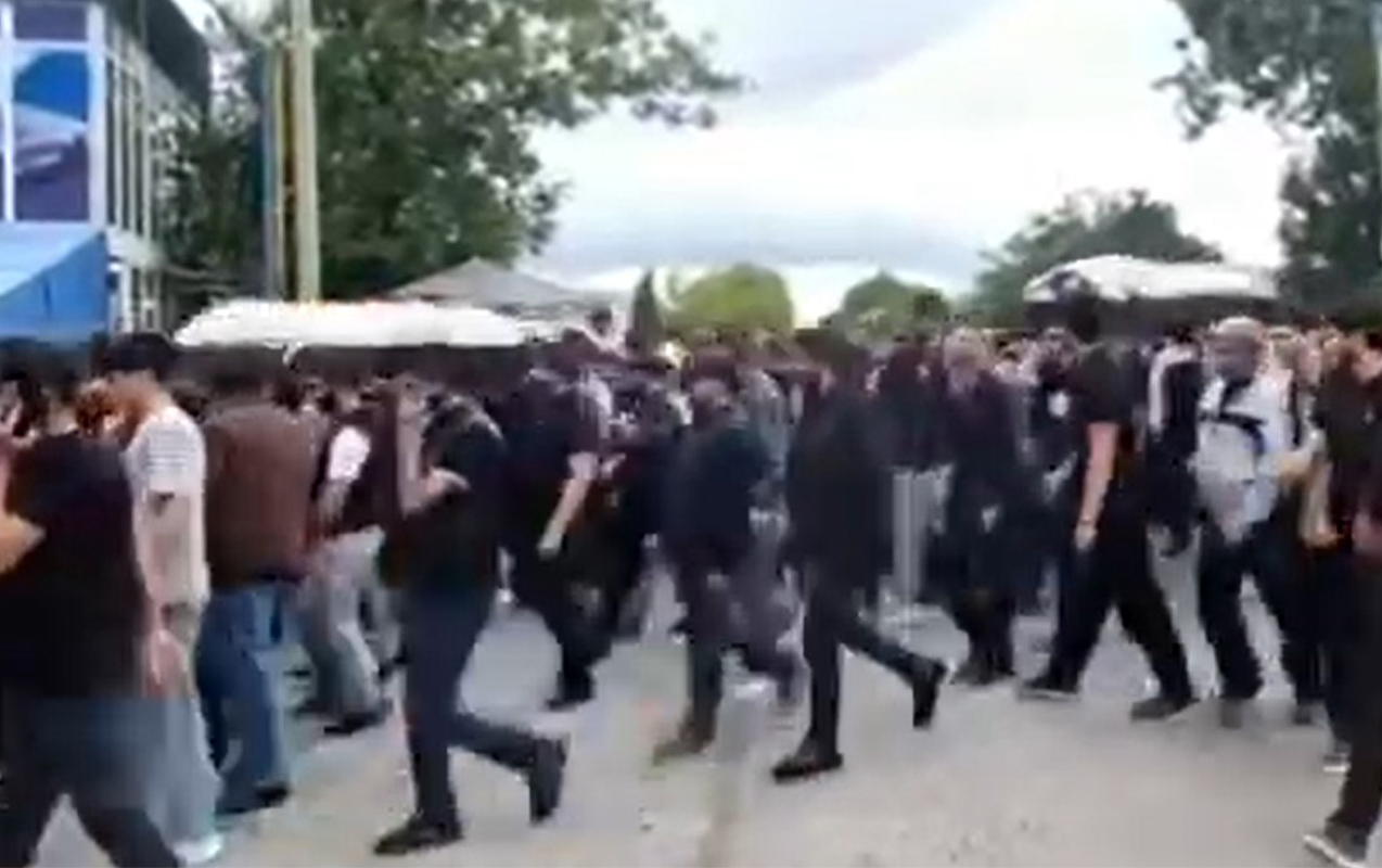 Qəzada həlak olan 4 azərbaycanlı günlər sonra dəfn edildi 
							 – Video