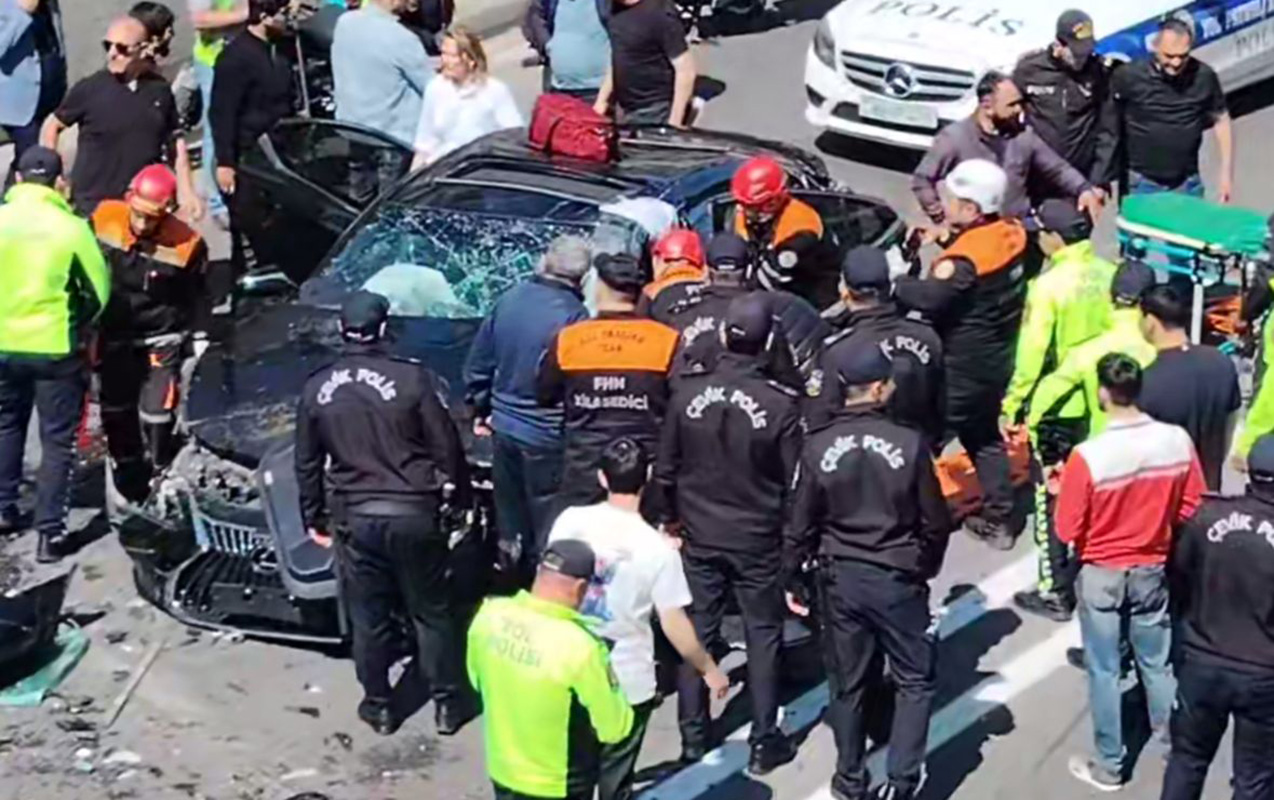 “Gənclik”dəki tuneldə ağır qəza, yaralı var 
							 – Video – Yenilənib