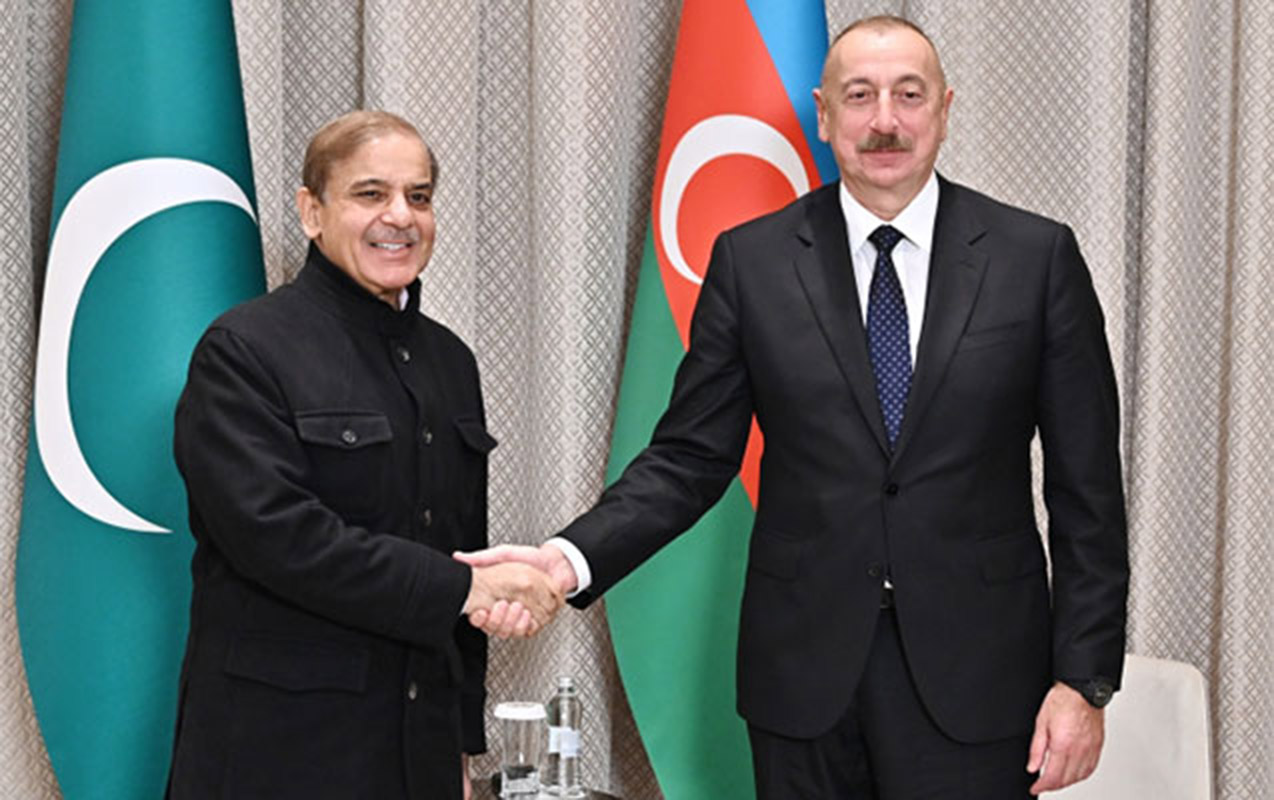 İlham Əliyev Şahbaz Şəriflə telefonla danışdı